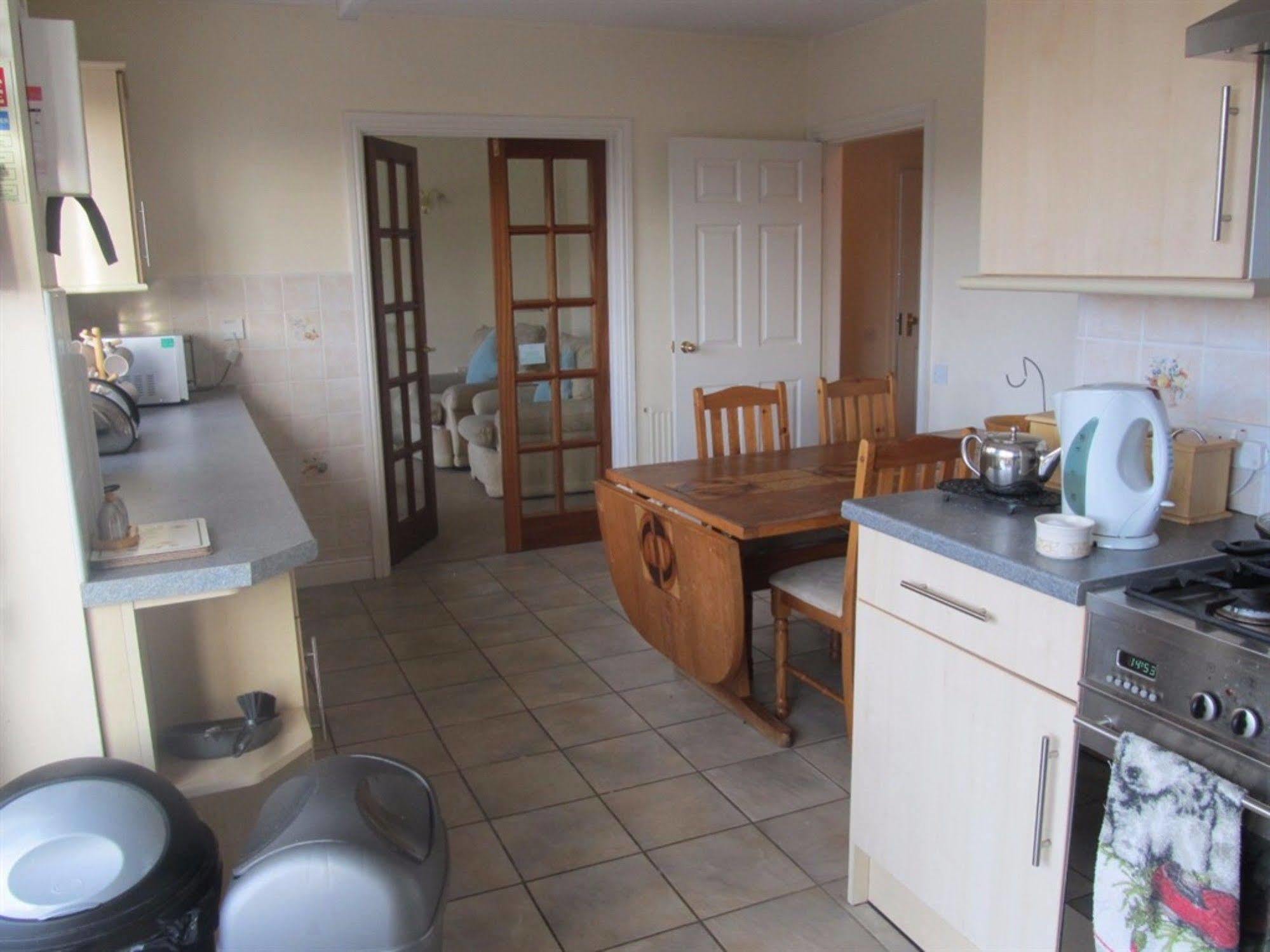 Aaron Lodge Guest House Leicester Ngoại thất bức ảnh