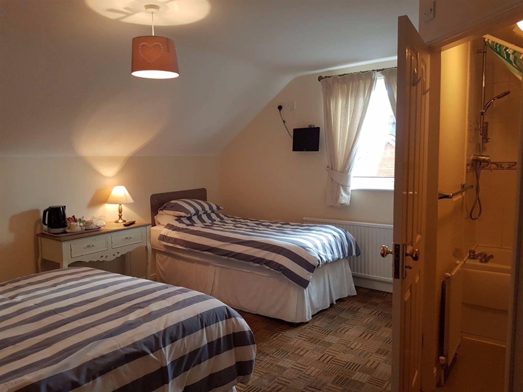 Aaron Lodge Guest House Leicester Ngoại thất bức ảnh