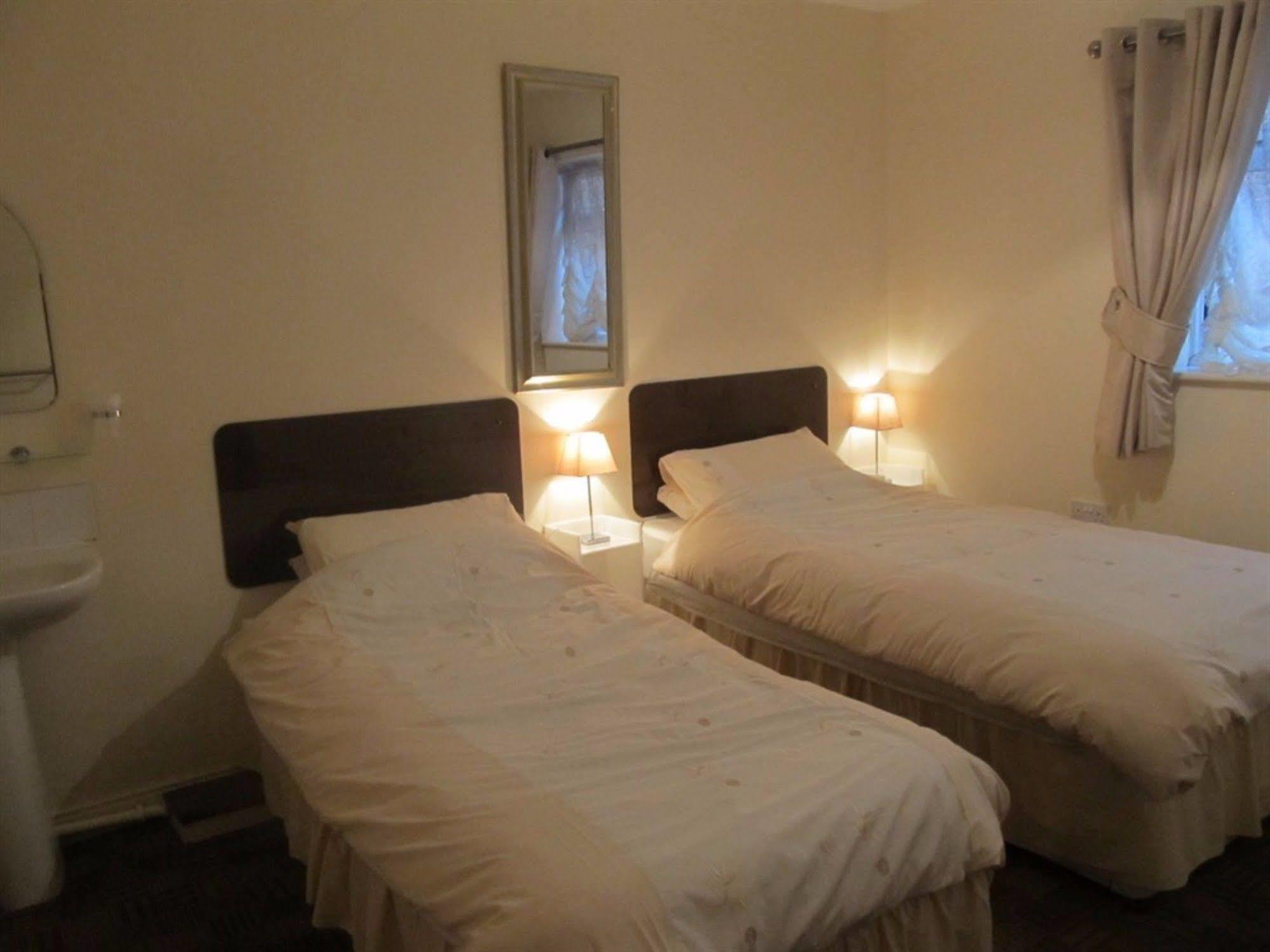 Aaron Lodge Guest House Leicester Ngoại thất bức ảnh