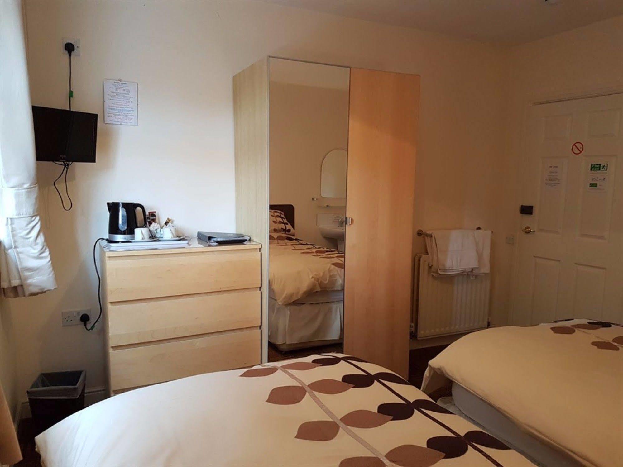 Aaron Lodge Guest House Leicester Ngoại thất bức ảnh