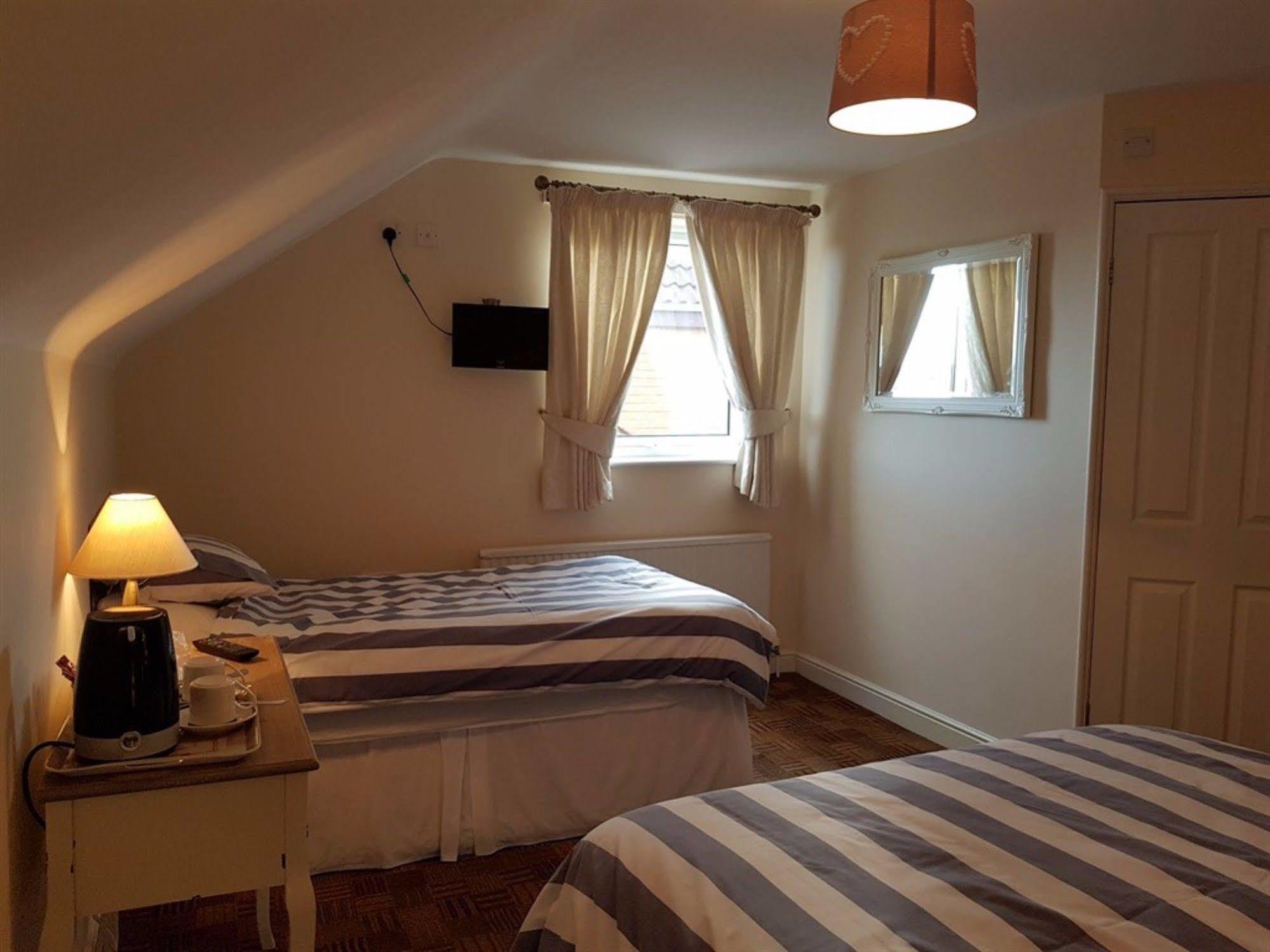 Aaron Lodge Guest House Leicester Ngoại thất bức ảnh